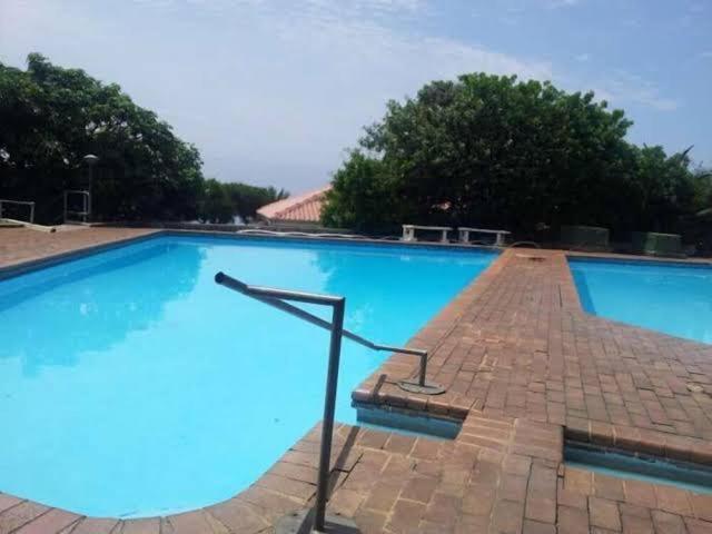 Umdloti Holiday Resort Apartment 514 - Amazing Breaker & Ocean Views ภายนอก รูปภาพ